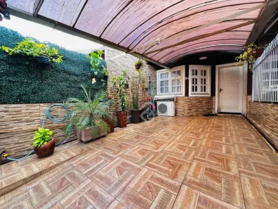 Sobrado com 2 Quartos à venda, 90m² no Boa Vista, Sapucaia do Sul