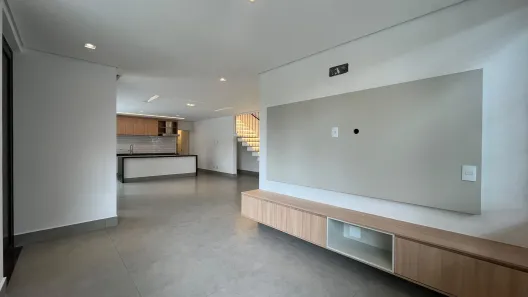 Sobrado com 3 Quartos à venda, 270m² no Chácaras Silvania, Valinhos