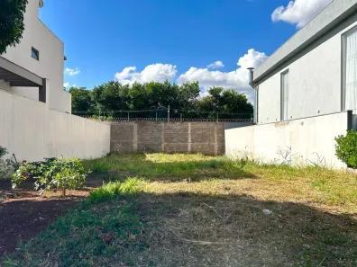 Lote/Terreno à venda, 335m² no Quintas de São José, Ribeirão Preto