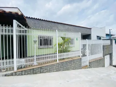 Casa com 3 Quartos à venda, 252m² no Bairu, Juiz de Fora