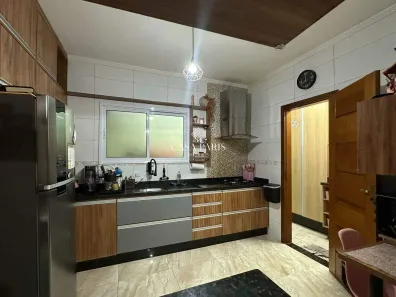 Sobrado com 2 Quartos à venda, 80m² no Guilhermina, Praia Grande
