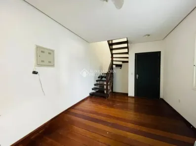 Apartamento com 3 Quartos para alugar, 130m² no São João, Porto Alegre