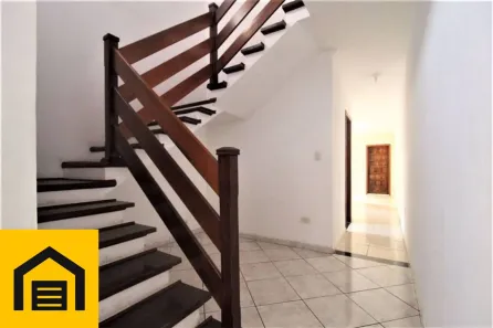 Sobrado com 3 Quartos à venda, 182m² no Parque São Vicente, Mauá
