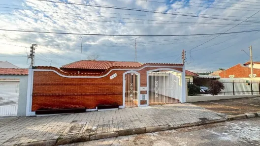 Casa com 5 Quartos à venda, 10m² no Cecap, Tatuí