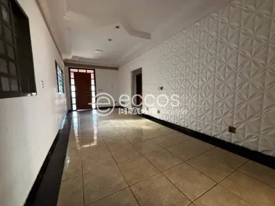 Casa com 4 Quartos à venda, 187m² no Planalto, Uberlândia