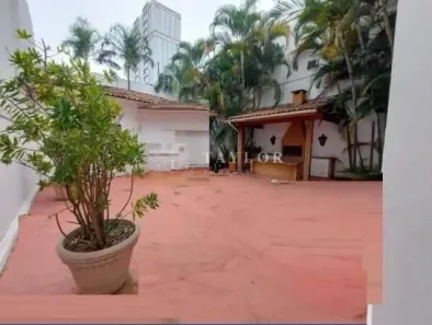 Casa com 2 Quartos para alugar, 300m² no Cerqueira César, São Paulo