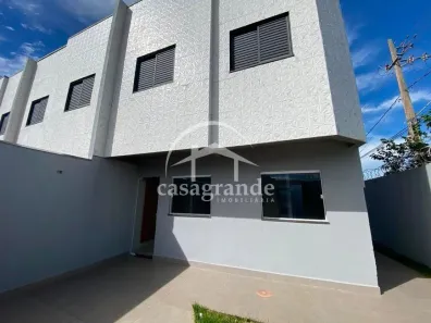 Casa com 2 Quartos para alugar, 130m² no Novo Mundo, Uberlândia