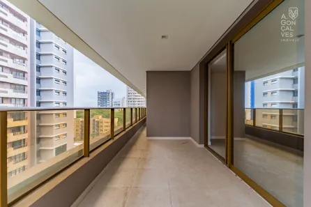 Apartamento com 3 Quartos à venda, 233m² no Água Verde, Curitiba