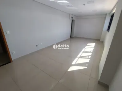 Ponto Comercial para alugar, 27m² no Tibery, Uberlândia