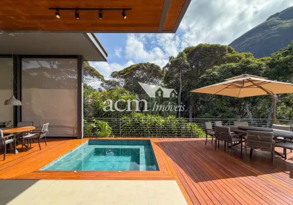 Casa de Condomínio com 4 Quartos à venda, 2055m² no Itaipava, Petrópolis