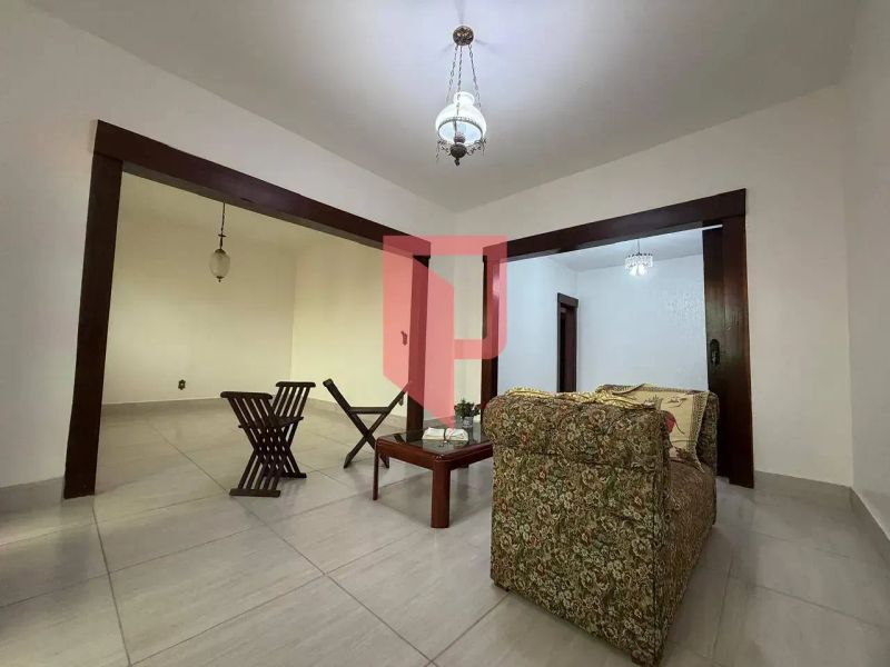 Casa com 5 quartos — Caiçaras, Belo Horizonte