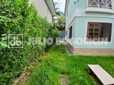 Casa de Condomínio com 3 Quartos à venda, 107m² no Vargem Pequena, Rio de Janeiro