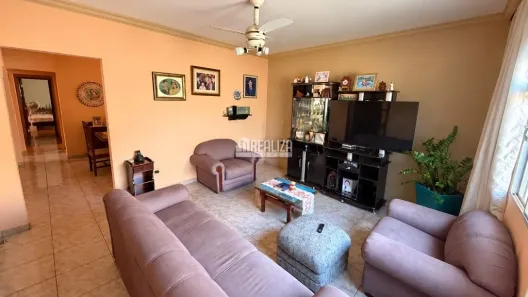 Casa com 3 Quartos à venda, 162m² no Conjunto José Vallim de Melo, Uberaba