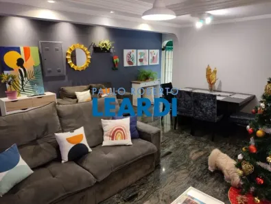 Casa com 4 Quartos à venda, 250m² no Jardim Taboão, São Paulo