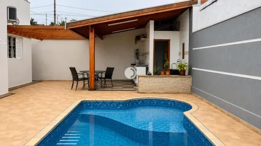 Casa com 3 Quartos à venda, 300m² no Jardim Maria Helena, Nova Odessa