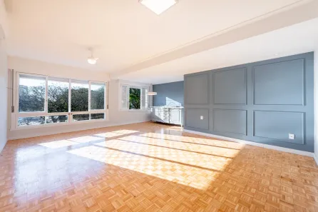Apartamento com 2 Quartos à venda, 143m² no Três Figueiras, Porto Alegre