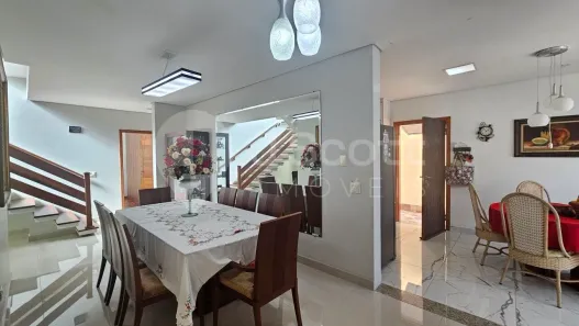  com 4 Quartos à venda, 220m² no Jardim Campo Grande, São Paulo