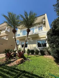 Casa com 3 Quartos à venda, 241m² no Fátima, Canoas