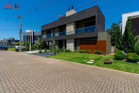Casa com 4 Quartos à venda, 216m² no Distrito Industrial, Cachoeirinha