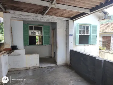 Casa com 2 Quartos à venda, 80m² no Quarteirão Brasileiro, Petrópolis