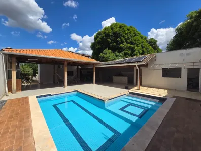 Casa com 3 Quartos à venda, 328m² no Centro-Sul, Várzea Grande