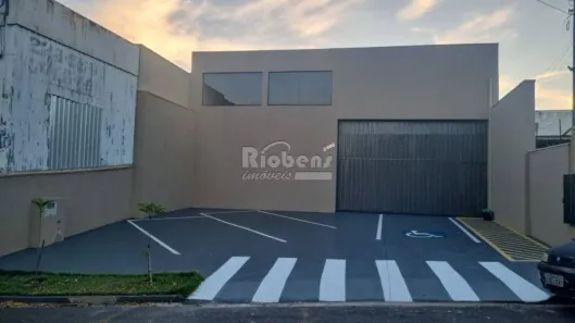Galpão/Depósito/Armazém para alugar, 200m² no Jardim Fuscaldo, São José do Rio Preto