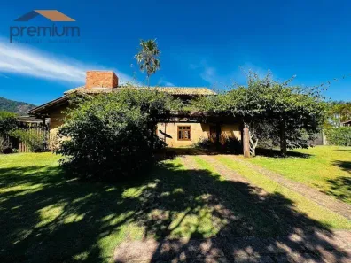 Casa de Condomínio com 2 Quartos à venda, 200m² no Guaripocaba, Bragança Paulista