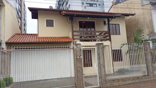 Casa com 4 Quartos à venda, 205m² no Areias, São José