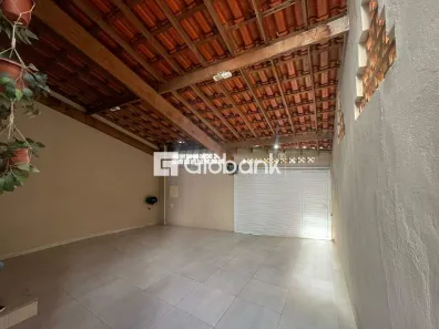 Casa com 2 Quartos à venda, 80m² no João Alves, Montes Claros