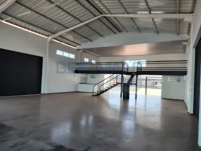 Galpão/Depósito/Armazém à venda, 1360m² no Zona Industrial, Brasília