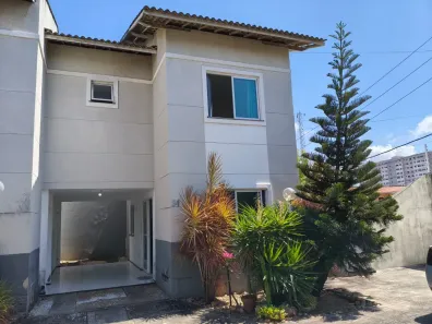 Casa de Condomínio com 3 Quartos à venda, 90m² no Itaperi, Fortaleza