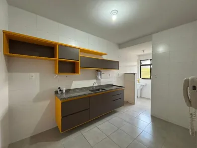Apartamento com 2 Quartos para alugar, 79m² no Centro, Juiz de Fora