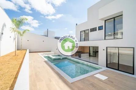 Casa com 3 Quartos à venda, 350m² no São Pedro, Juiz de Fora