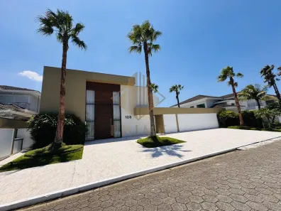 Casa de Condomínio com 6 Quartos à venda, 680m² no Jardim Acapulco, Guarujá