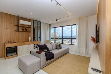 Apartamento com 3 Quartos para alugar, 134m² no Centro, Balneário Camboriú