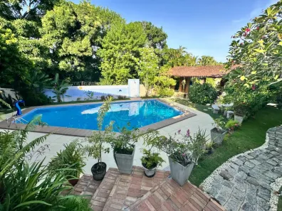 Casa com 5 Quartos à venda, 324m² no Jardim Petrópolis, Maceió