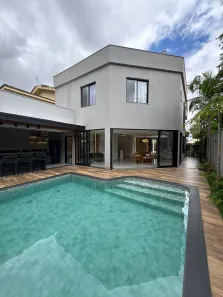 Sobrado com 3 Quartos à venda, 286m² no Setor Três Marias I, Goiânia
