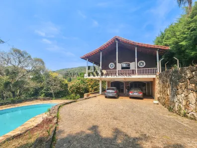 Sobrado com 4 Quartos à venda, 1800m² no Portão, Atibaia