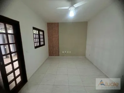 Casa com 3 Quartos para alugar, 190m² no Jardim Novo Cambuí, Hortolândia