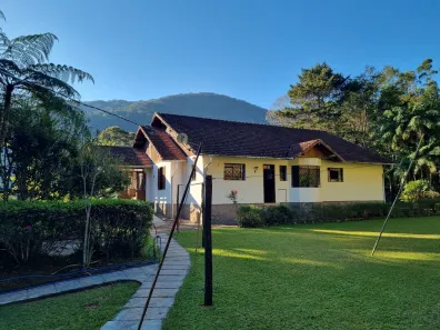 Casa com 4 Quartos para alugar, 21790m² no Mury, Nova Friburgo