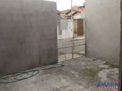 Sobrado com 3 Quartos à venda, 140m² no Residencial Santa Paula, Jacareí