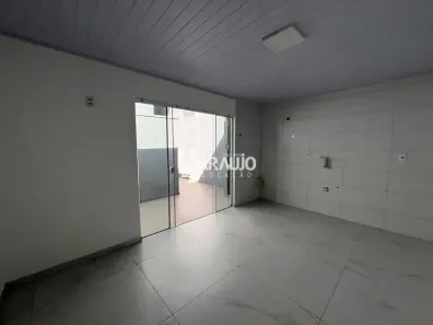 Casa com 2 Quartos para alugar, 40m² no Cordeiros, Itajaí