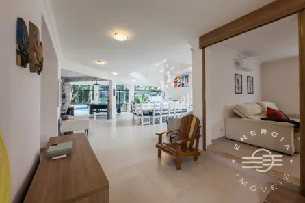 Casa com 5 Quartos à venda, 300m² no Riviera, Bertioga
