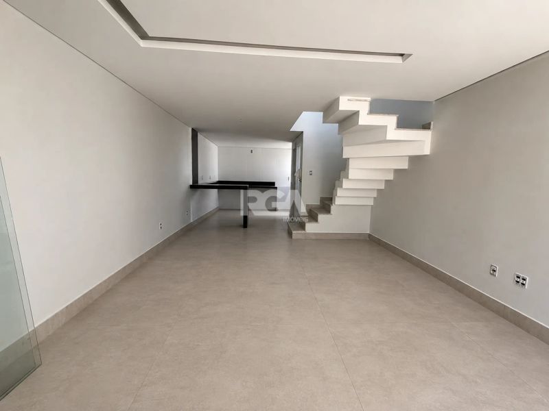Casa com 3 quartos — Santa Amélia, Belo Horizonte