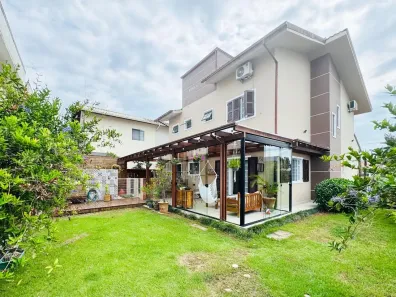 Sobrado com 5 Quartos à venda, 360m² no Carianos, Florianópolis