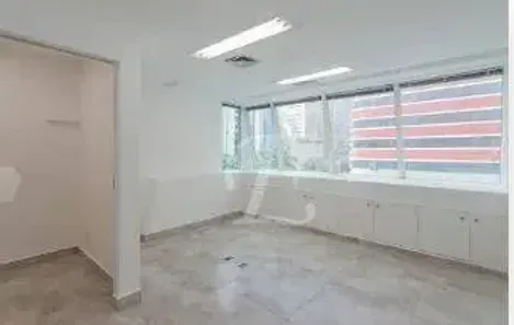 Sala Comercial para alugar, 161m² no Cerqueira César, São Paulo