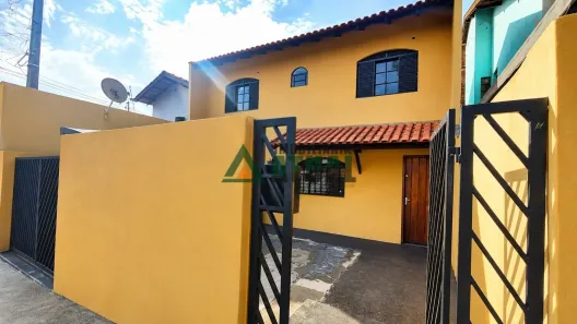 Casa com 3 Quartos para alugar, 75m² no São Vicente, Londrina