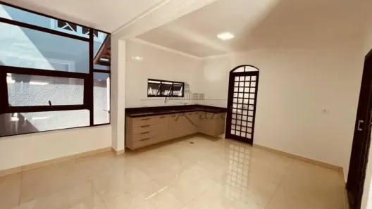 Casa de Condomínio com 3 Quartos à venda, 160m² no Vila Zezé, Jacareí