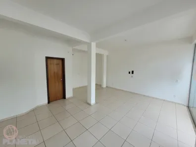 Sala Comercial para alugar, 38m² no Barra do Rio Cerro, Jaraguá do Sul