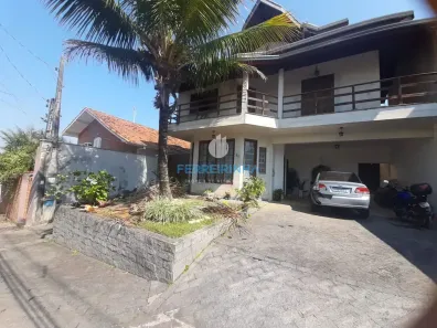 Casa com 4 Quartos à venda, 270m² no Urbanova, São José dos Campos